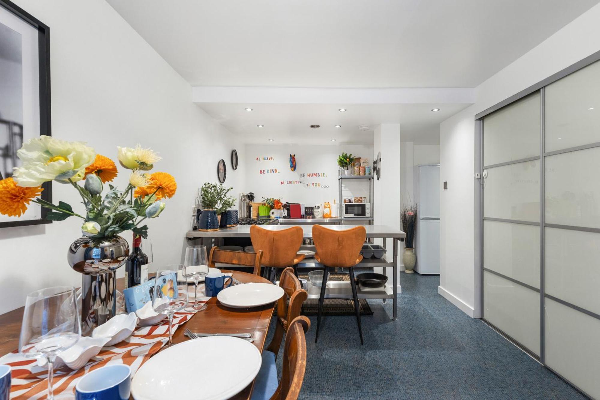 Westminster Classic Massionette Apartment London
