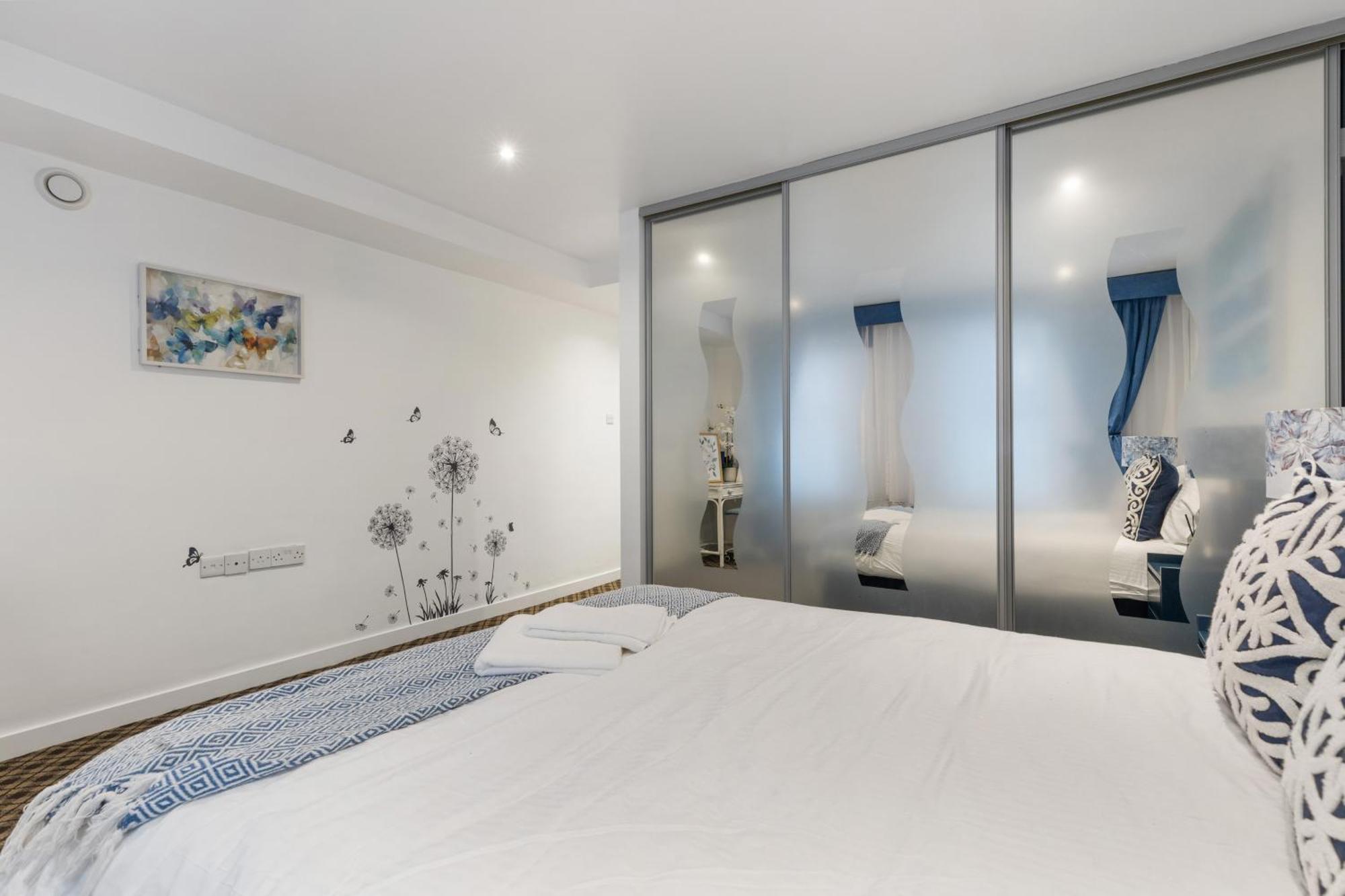 Westminster Classic Massionette Apartment London